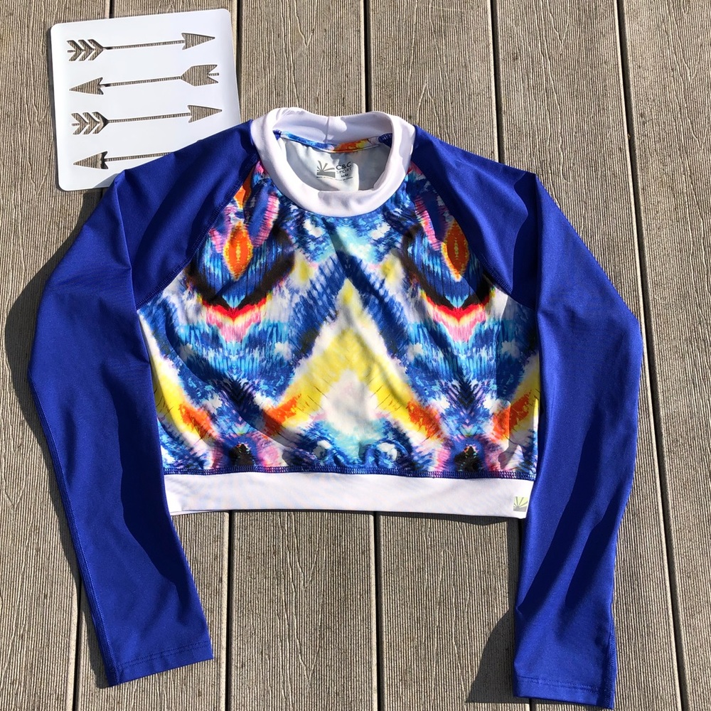 C & C SPORT crop top rash guard size M